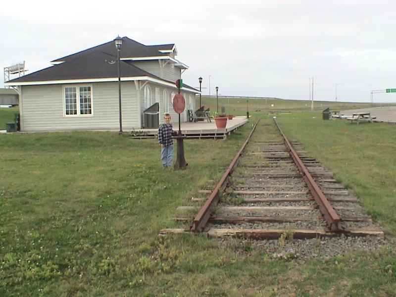 CN Border station and switch