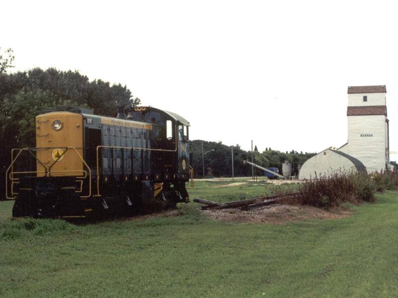 8454 at the Prairie Dog Central