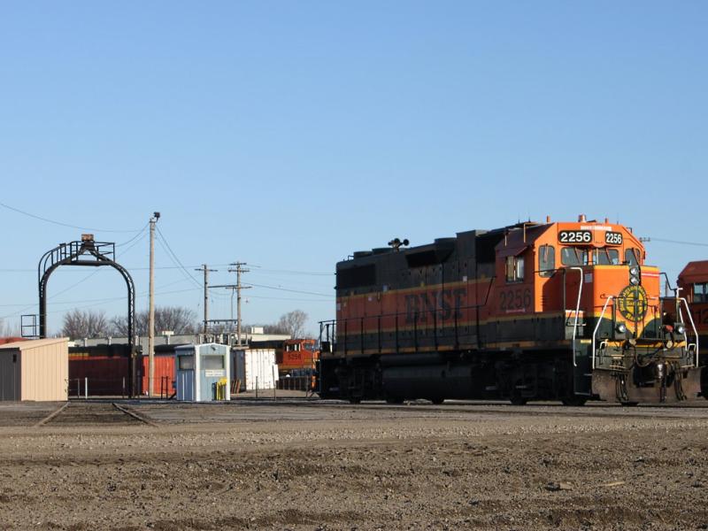 BNSF 2256 in Grand Forks