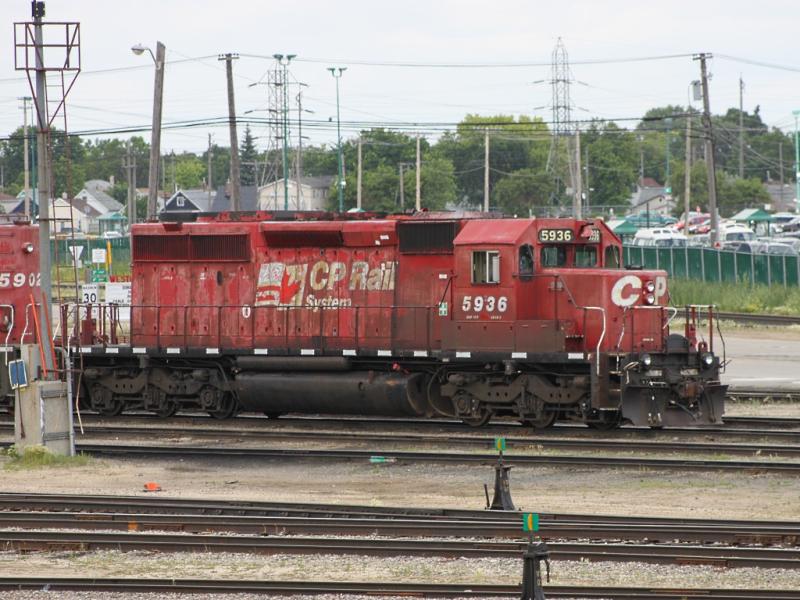 CP 5936 in Winnipeg