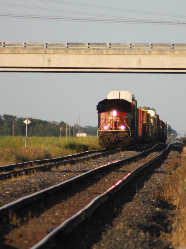 CP 9104 in Winnipeg in the shade