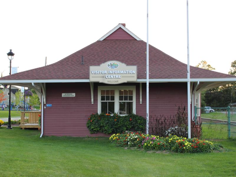 Tourist information in the Hampton train station