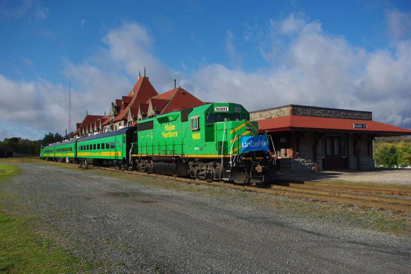 NB Southern Railway UNICEF train, photo by David Morris