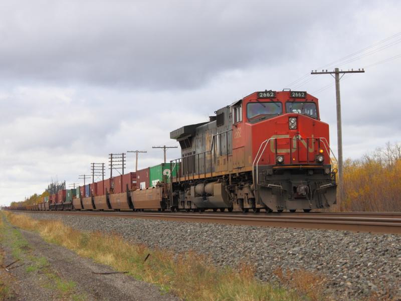 CN 2662 on train 101 in Winnipeg, Manitoba