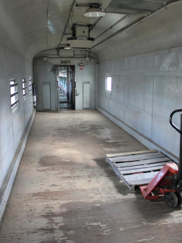 Interior of baggage car VIA 8601 in Winnipeg 2011/10/14