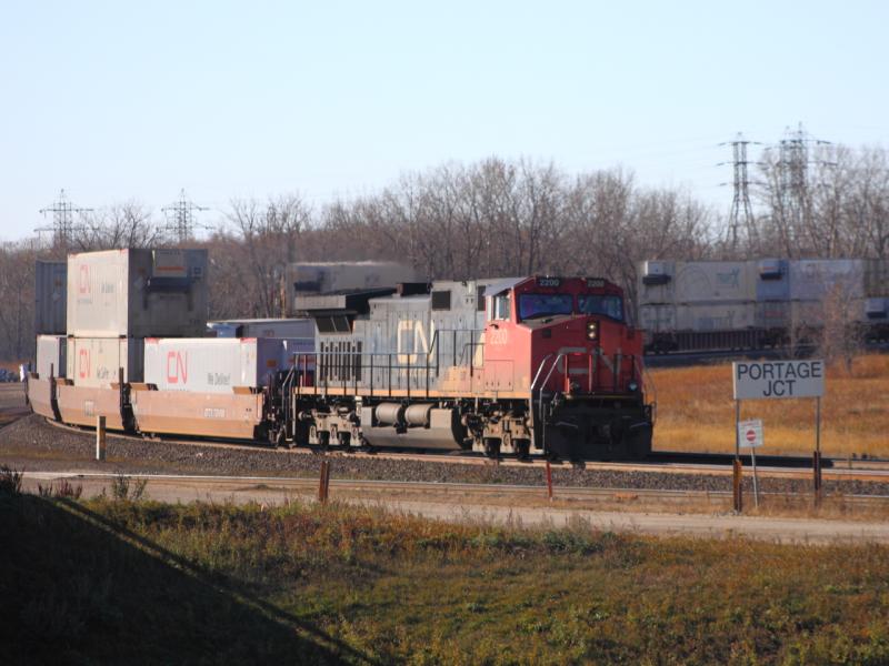 CN 2200 in Winnipeg