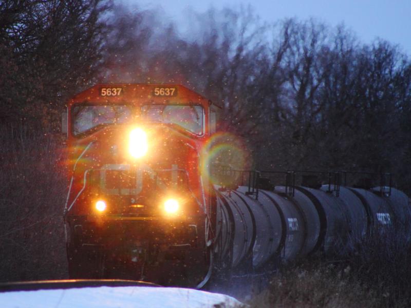 CN 5637 in St. Norbert Manitoba