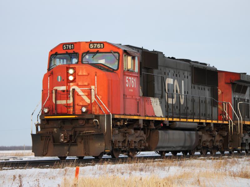 CN 5761 outside Winnipeg