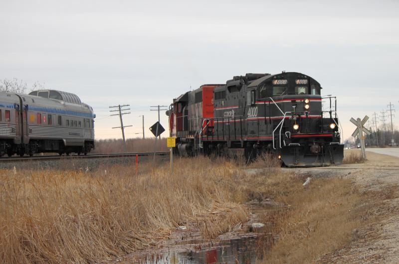 CEMR 4000 crosses Wilkes Avenue