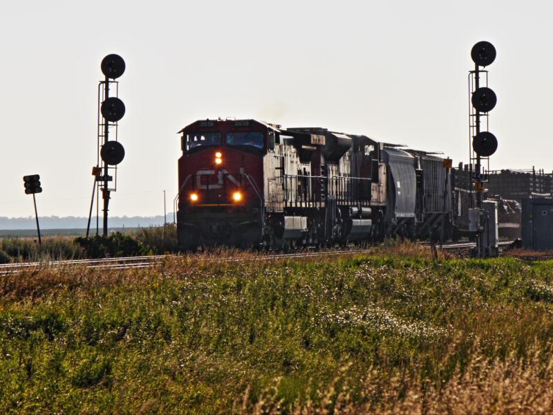 CN 2618 at Diamond outside Winnipeg