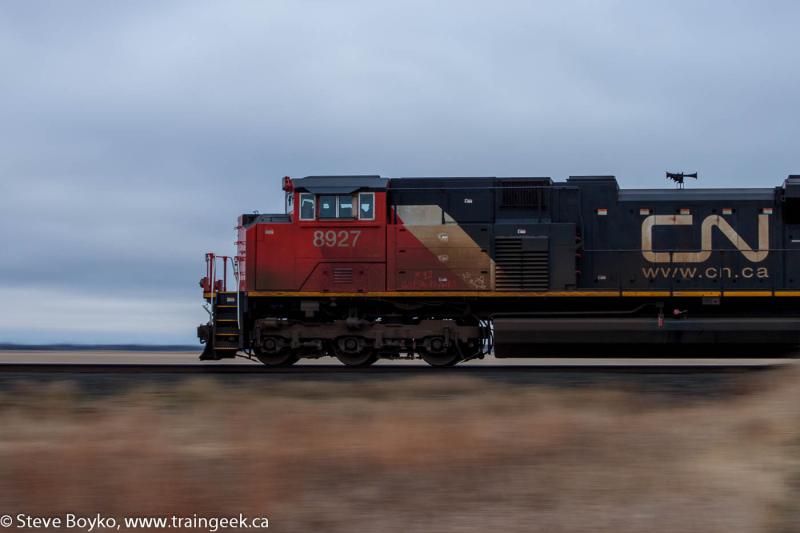 Pan shot of CN 8927 in Winnipeg