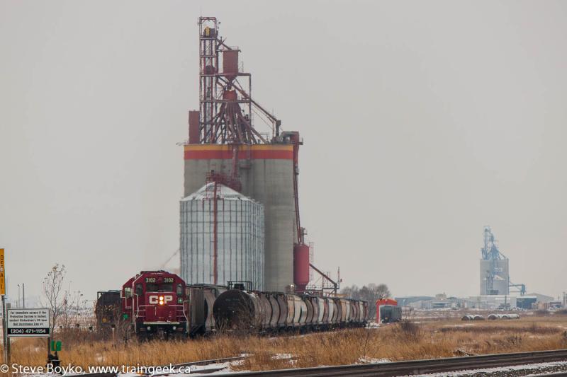 CP 3102 at the grain elevator