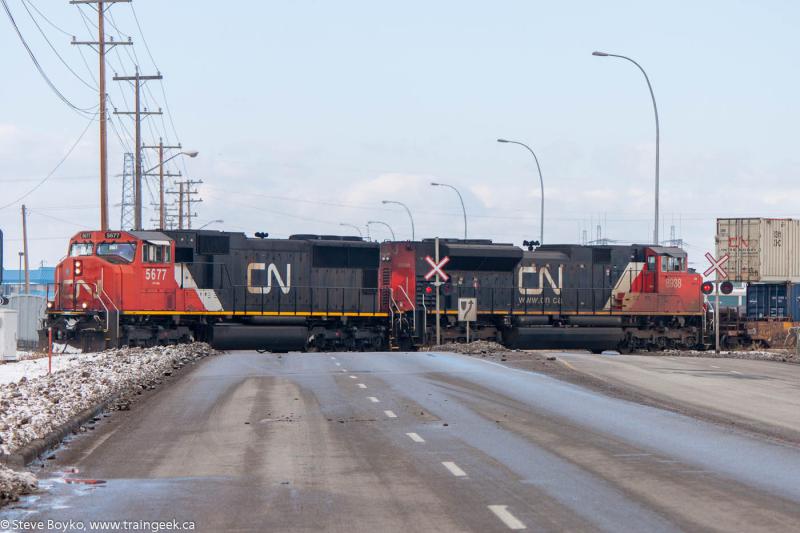 CN 5677 in Calgary