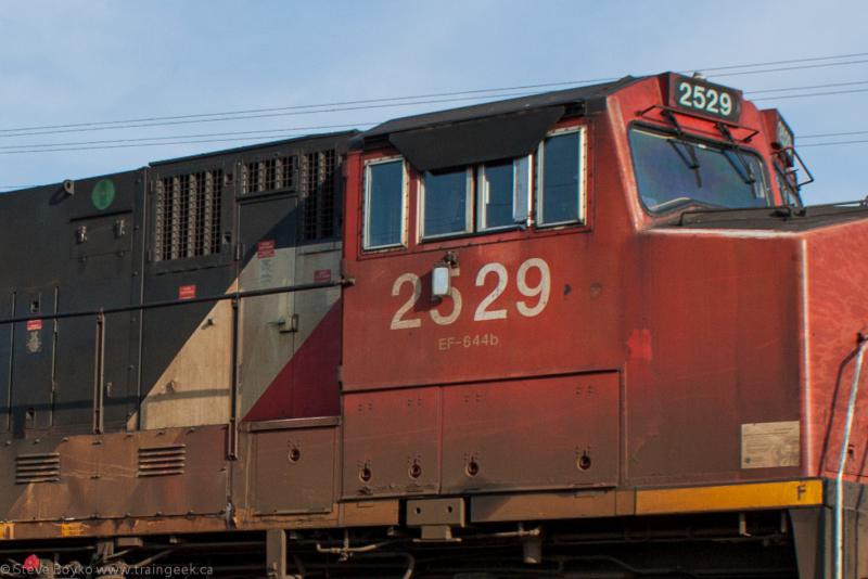 CN 2529 outside Winnipeg