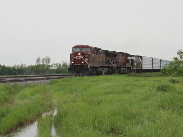 CP 9826 at Dalemead, Alberta