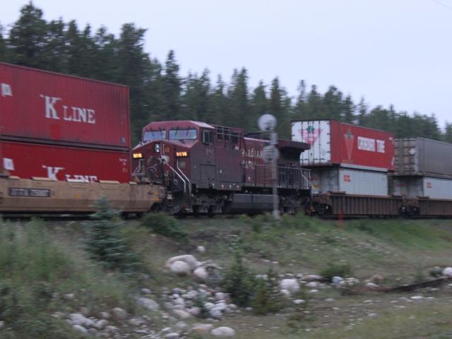 CP 9516 at Eldon, Alberta