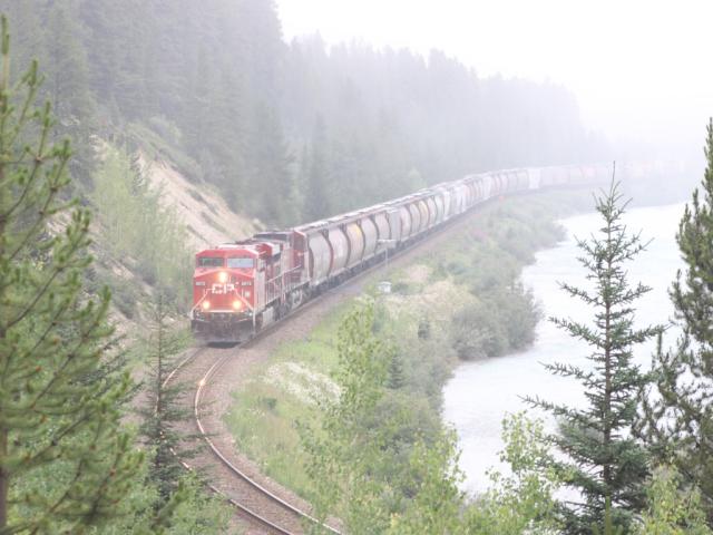 CP 8872 at Morant's Curve