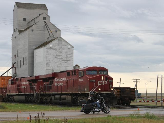 CP 8738 at Morse, Saskatchewan